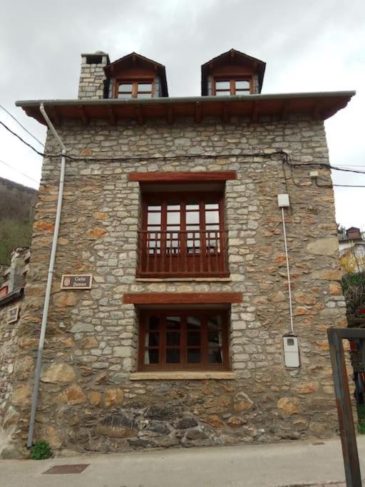 Villa La Borda De Sesué Esterno foto