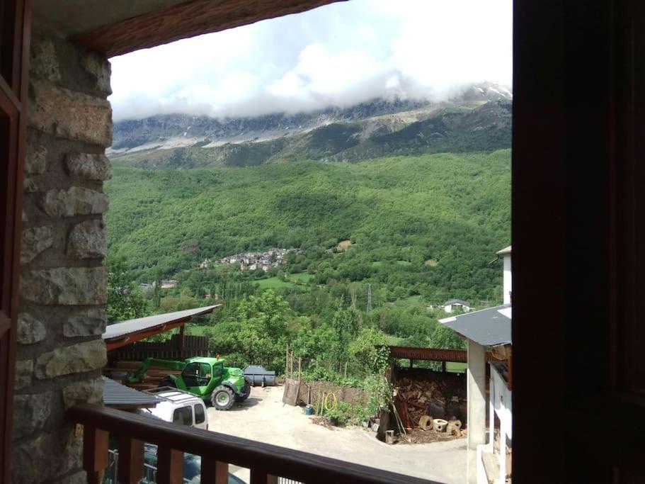 Villa La Borda De Sesué Esterno foto