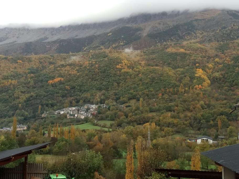 Villa La Borda De Sesué Esterno foto