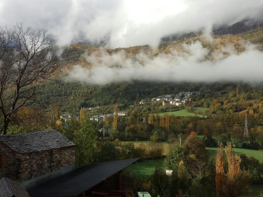 Villa La Borda De Sesué Esterno foto